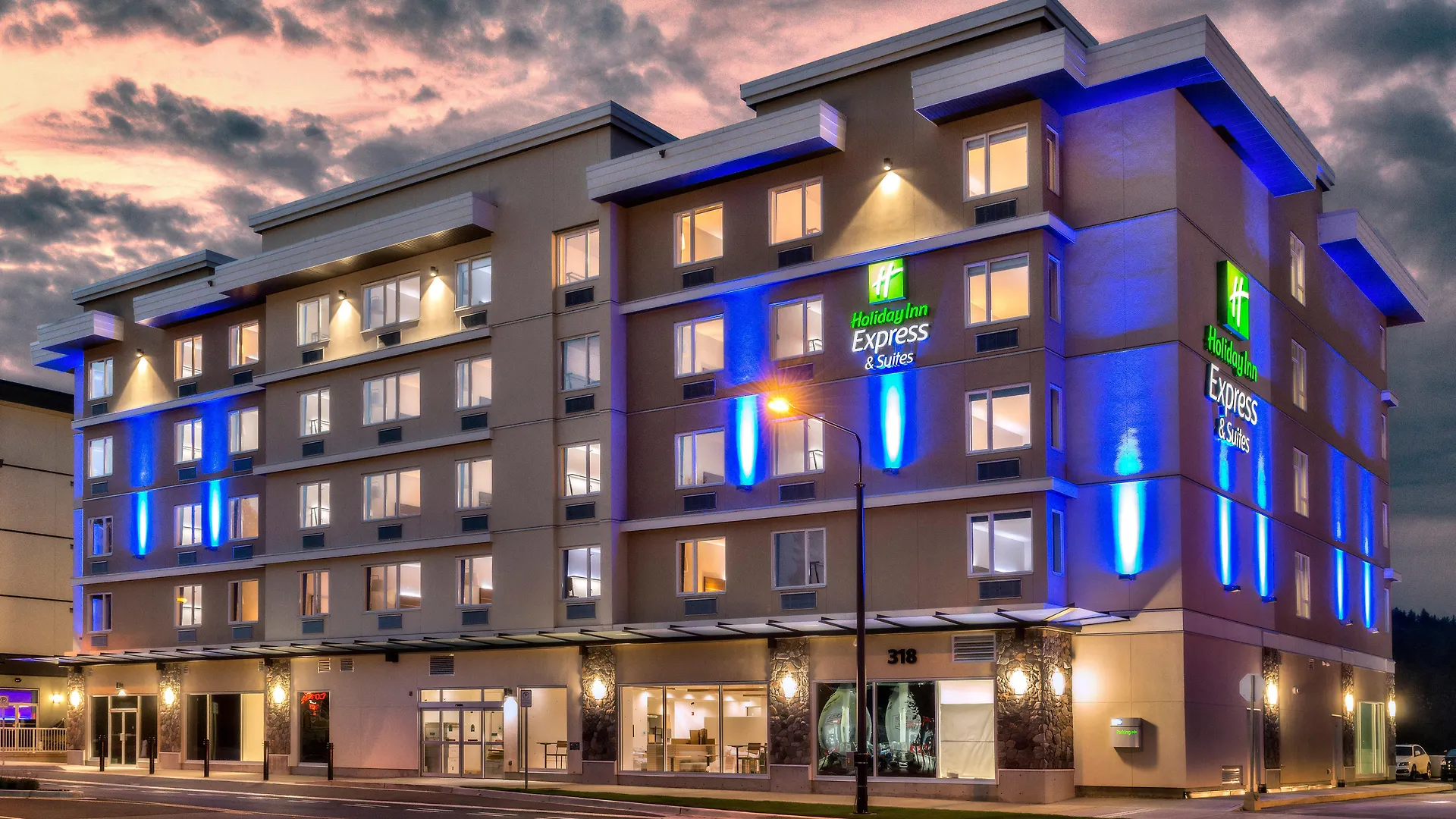Holiday Inn Express & Suites Victoria-Colwood By Ihg location