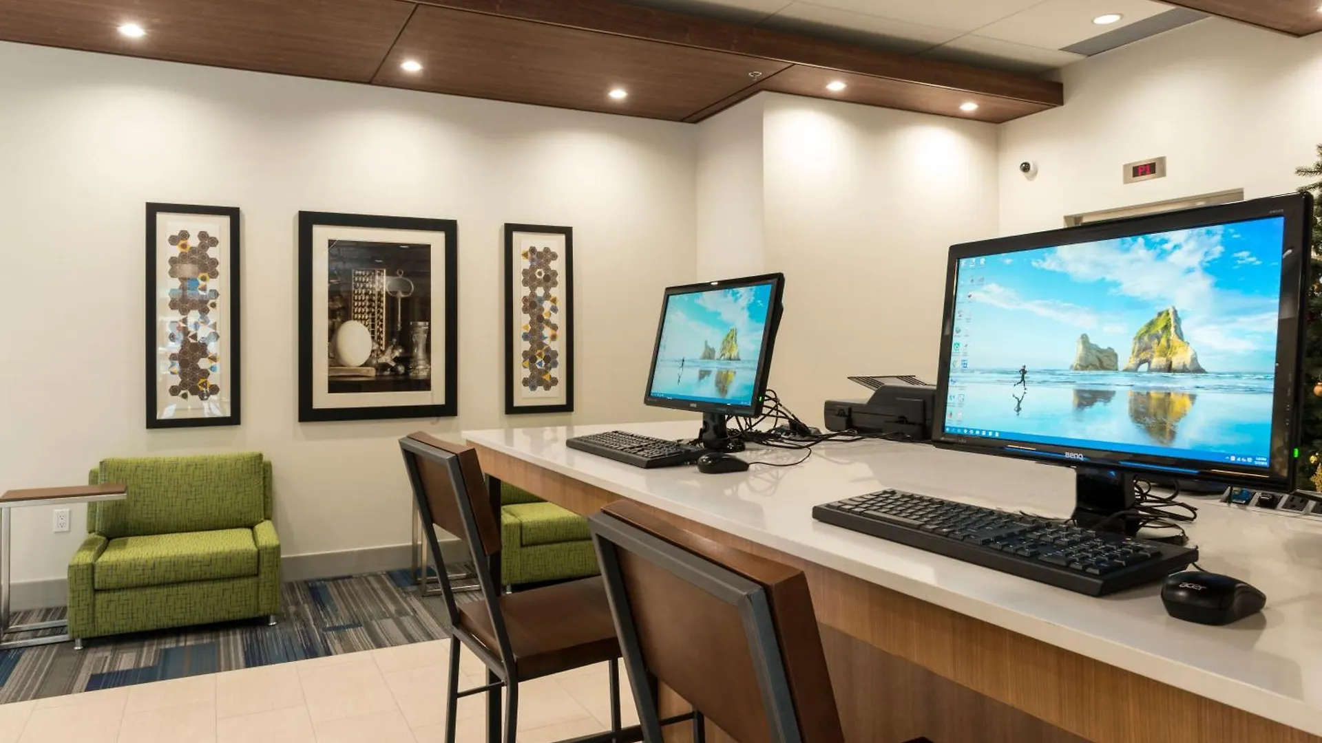 Holiday Inn Express & Suites Victoria-Colwood By Ihg Langford 2*,  Kanada